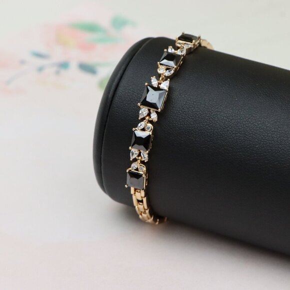 Elegant Rose Gold Bracelet with Black Square Stones and Sparkling CZ, XPBL0708 - Picture 9 of 12